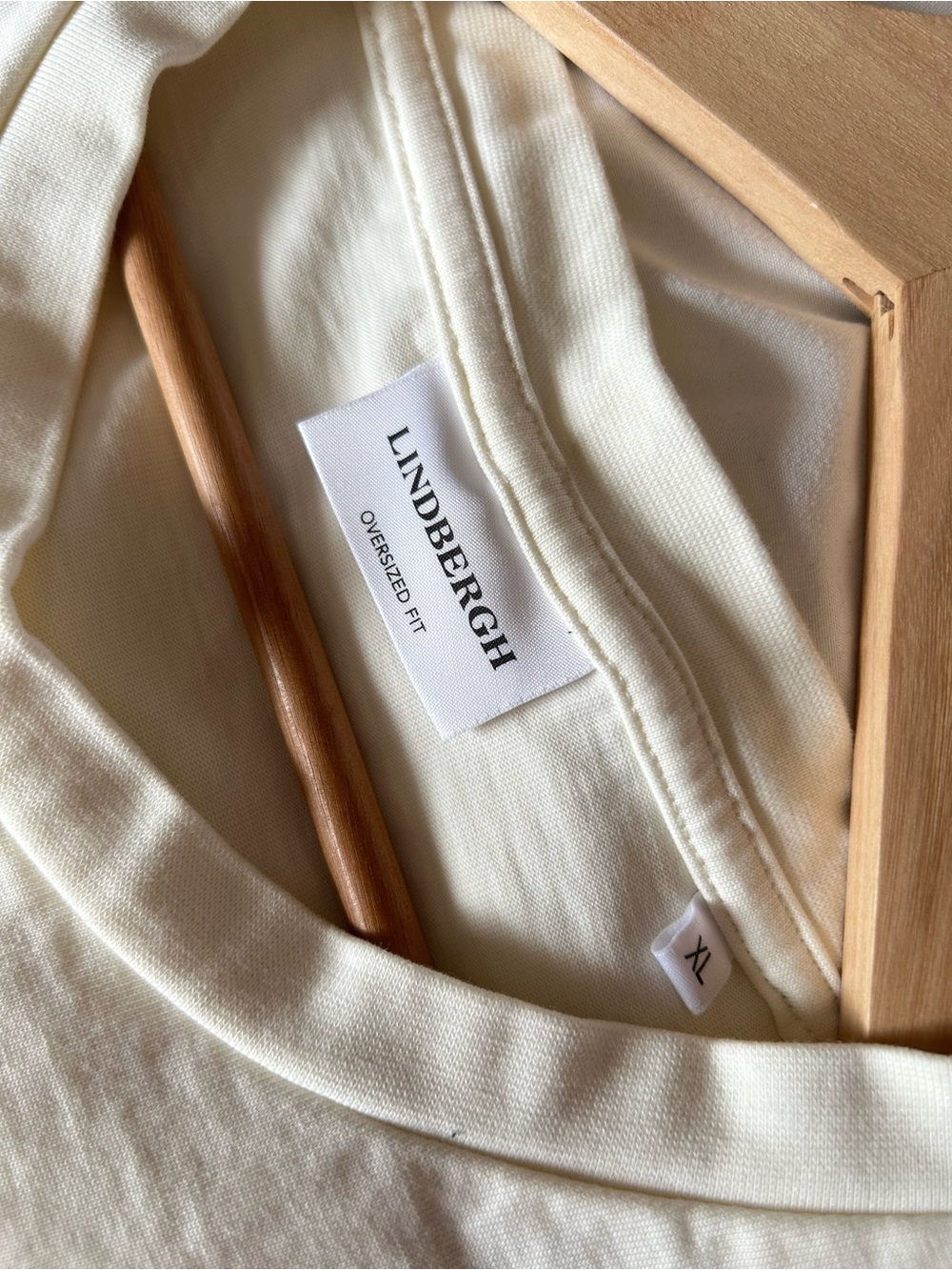 Lindbergh 100% Cotton Oversized Cream T-Shirt - Classic Men's Tee